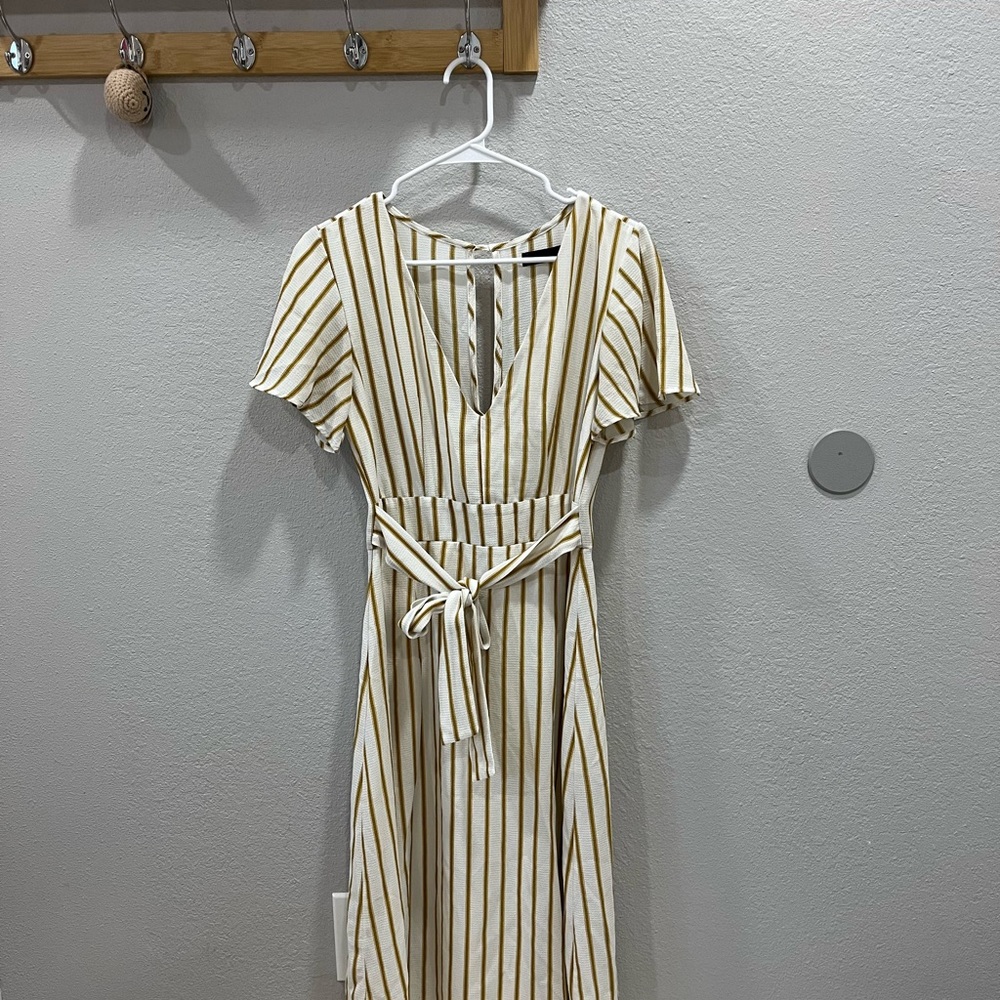 Sleeved White Maxi Dress (yellow stripes)